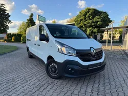 Weiß Gebraucht 2016 Renault Trafic Komfort Van | 6.999 € (Fairer Preis)