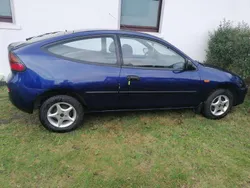Blau Gebraucht 1994 Mazda 323C Kleinwagen | 1.875 €