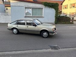 Gold Gebraucht 1984 Opel Ascona Limousine | 2.000 €