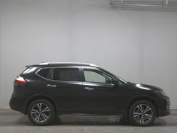 Schwarz Gebraucht 2020 Nissan X-Trail N-Connecta SUV | 15.180 € (Guter Preis)