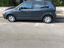 Grau Gebraucht 2005 VW Polo Kleinwagen | 2.200 € (Fairer Preis)