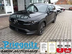 Jet black Gebraucht 2023 Mazda MX30 Makoto SUV | 29.890 € (Fairer Preis)