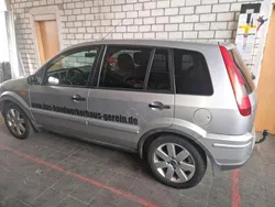 Silber Gebraucht 2005 Ford Fusion Kleinwagen | 2.000 €
