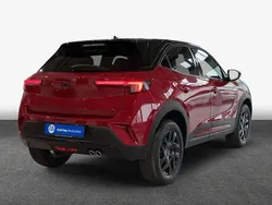 Kosmos rot (metallic) Gebraucht 2024 Opel Mokka SUV | 21.350 € (Guter Preis)