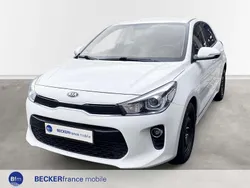 Weiß Gebraucht 2019 Kia Rio DREAM-TEAM Edition Limousine | 10.990 € (Fairer Preis)