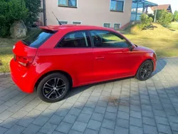 Rot Gebraucht 2011 Audi A1 Attraction Kleinwagen | 6.500 € (Guter Preis)