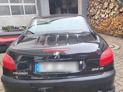 Schwarz Gebraucht 2001 Peugeot 206 CC Cabrio | 1.500 € (Fairer Preis)