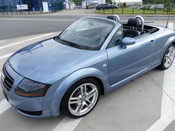 Blau Gebraucht 2004 Audi TT Roadster Sport Cabrio | 19.990 €