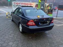 Blau Gebraucht 2005 Mercedes C230 Elegance Limousine | 3.300 € (Guter Preis)