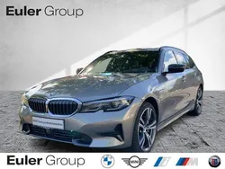 Grau Gebraucht 2022 BMW 330e Performance Kombi | 34.999 € (Guter Preis)