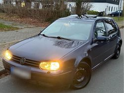 Blau Gebraucht 1999 VW Golf IV Kleinwagen | 450 € (Superpreis)