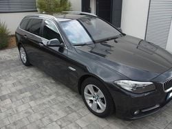Grau Gebraucht 2015 BMW 520 Comfort Edition Kombi | 12.500 € (Fairer Preis)