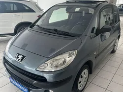 Grau Gebraucht 2005 Peugeot 1007 Kleinwagen | 4.750 € (Etwas zu teuer)