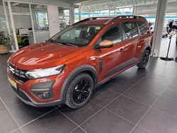 Braun Gebraucht 2025 Dacia Jogger Extreme Van / Kleinbus | 20.950 € (Fairer Preis)