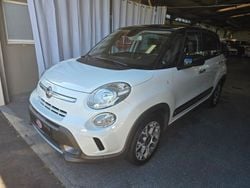 Weiß Gebraucht 2014 Fiat 500L Trekking Van / Kleinbus | 12.990 € (Teuer)