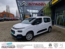 Weiss Gebraucht 2022 Citroën e-Berlingo Feel Van / Kleinbus | 20.840 € (Fairer Preis)