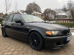 Schwarz Gebraucht 2002 BMW 320 M Sport Kombi | 3.850 € (Guter Preis)