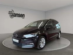 Schwarz Gebraucht 2024 VW Touran Highline Van / Kleinbus | 34.990 € (Fairer Preis)