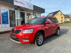 Rot Gebraucht 2015 Skoda Yeti Active SUV | 12.950 € (Fairer Preis)