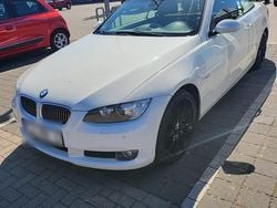 Weiß Gebraucht 2009 BMW 325 Cabriolet Cabrio | 9.250 € (Guter Preis)