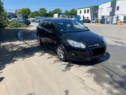 Schwarz Gebraucht 2013 Ford Focus Kombi | 4.200 € (Guter Preis)