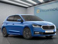 Blau Neu 2025 Skoda Fabia Kleinwagen | 19.999 € (Etwas zu teuer)