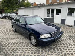 Blau Gebraucht 1998 Mercedes C180 Classic Limousine | 4.600 € (Teuer)