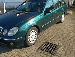 Grün Gebraucht 2004 Mercedes E320 Avantgarde Kombi | 2.500 € (Superpreis)