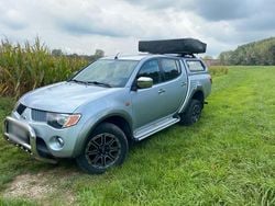 Silber Gebraucht 2006 Mitsubishi L200 Abholung | 12.800 € (Teuer)