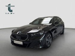 Schwarz Gebraucht 2024 BMW 520 Performance Kombi | 49.770 € (Fairer Preis)