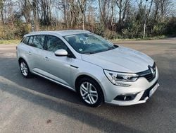 Silber Gebraucht 2020 Renault Mégane GrandTour Business Kombi | 13.500 € (Guter Preis)