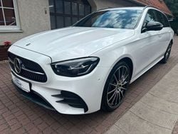 Weiß Gebraucht 2022 Mercedes E400 AMG line Limousine | 42.670 € (Guter Preis)