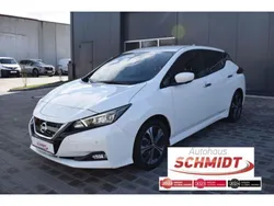 Weiß Gebraucht 2022 Nissan Leaf N-Connecta Kleinwagen | 14.900 € (Guter Preis)