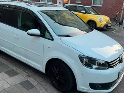 Weiß Gebraucht 2015 VW Touran Van / Kleinbus | 16.500 € (Guter Preis)