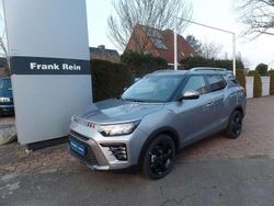 Silber Neu 2024 Ssangyong (KGM) Tivoli SUV | 28.100 €