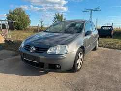 Grau Gebraucht 2008 VW Golf V Limousine | 2.650 € (Fairer Preis)