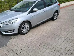 Silber Gebraucht 2016 Ford Focus Business Edition Kombi | 7.500 € (Fairer Preis)