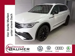 Oryxweiß perleffekt Gebraucht 2025 VW Tiguan Allspace R-line SUV | 53.600 €