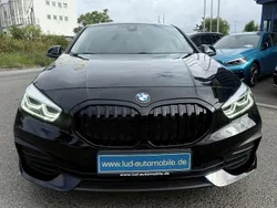 Schwarz Gebraucht 2022 BMW 118 Advantage Kleinwagen | 20.790 € (Fairer Preis)