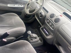 Silber Gebraucht 2004 Renault Twingo Kleinwagen | 500 € (Superpreis)