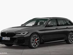 Saphirschwarz Gebraucht 2022 BMW 540 M Sport Kombi | 48.910 € (Fairer Preis)