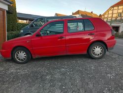 Rot Gebraucht 1997 VW Golf III Kleinwagen | 600 €