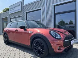 Rot Gebraucht 2022 Mini Cooper S Clubman Kombi | 28.890 € (Fairer Preis)