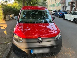 Rot Gebraucht 2021 VW Caddy Van / Kleinbus | 18.900 € (Fairer Preis)