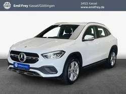 Weiß Gebraucht 2020 Mercedes GLA200 Progressive SUV | 30.800 € (Fairer Preis)