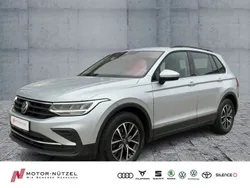 Reflexsilber metallic Gebraucht 2021 VW Tiguan Life SUV | 24.960 € (Fairer Preis)