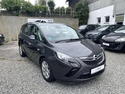 Grau Gebraucht 2012 Opel Zafira Tourer Edition Van / Kleinbus | 7.999 € (Fairer Preis)