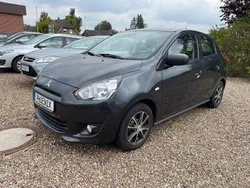 Grau Gebraucht 2015 Mitsubishi Space Star Limousine | 6.999 € (Etwas zu teuer)