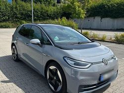 Grau Gebraucht 2021 VW ID.3 Kleinwagen | 22.990 € (Fairer Preis)