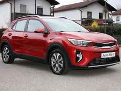 Signal rot Gebraucht 2023 Kia Stonic Vision SUV | 18.880 € (Fairer Preis)